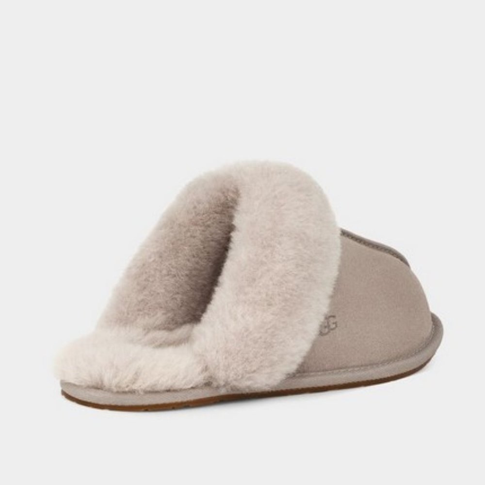 🎁 UGG Scuffette II Women's Slipper - Picture 4 of 8
